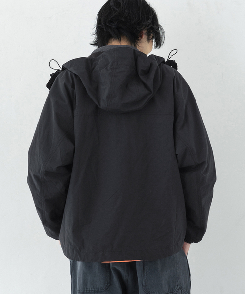 417 EDIFICE(フォーワンセブンエディフィス)の「マウンテンショートパーカー / mountain short parka(マウンテンパーカー・メンズ・ブラック/チャコールグレー/ベージュ・MEDIUM/LARGE)」の21枚目の写真