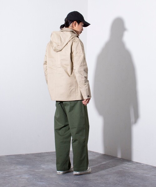 GLOSTER（グロスター）の「【GLOSTER/グロスター】スタンドフードブルゾン クルミ釦 丸襟 2WAY（ブルゾン・メンズ・ネイビー/ミント/ベージュ・S/L/M）」の11枚目の写真