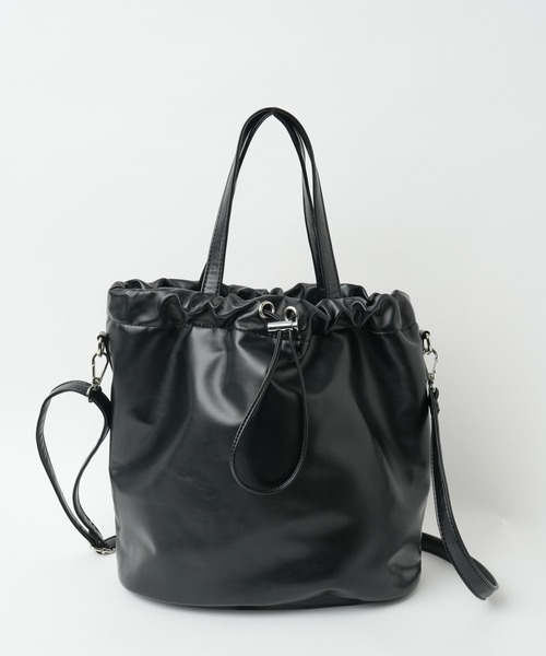 WEGO（ウィゴー）の「WEGO/レザータッチ2WAY巾着ショルダー（ショルダーバッグ・レディース・シルバー/ブラック・FREE）」の5枚目の写真