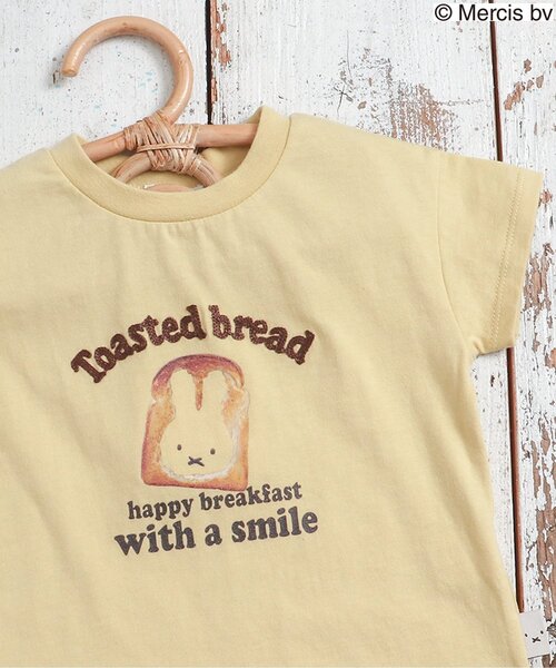 Miffy( ミッフィー)の「miffyコラボフードデザインカレッジTシャツ(Tシャツ/カットソー・キッズ・キナリ/マスタード/オレンジ・80/90/95/100/110/120/130/140)」の2枚目の写真