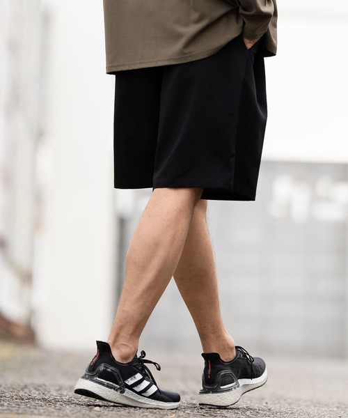 CAMBIO(カンビオ)の「mp12060- Minimal Tuck short Pants ショートパンツ(その他パンツ・メンズ・ブラック/ヘザーチャコール/ミックスグレー/サックスブルー・S/M/L)」の7枚目の写真