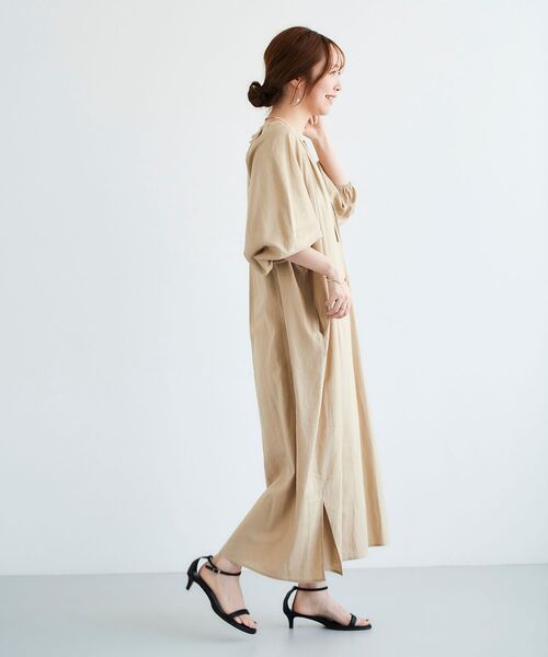 le.coeur blanc(ルクールブラン)の「レーヨン麻ギャザーワンピース(ワンピース・レディース・ブラック/ベージュ・38)」の19枚目の写真