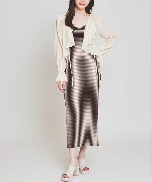 31 Sons de mode(トランテアン ソン ドゥ モード)の「フリルカーディガン(カーディガン/ボレロ・レディース・オフホワイト/ブラック/サックスブルー・36)」の18枚目の写真