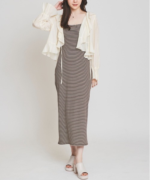 31 Sons de mode(トランテアン ソン ドゥ モード)の「フリルカーディガン(カーディガン/ボレロ・レディース・オフホワイト/ブラック/サックスブルー・36)」の12枚目の写真