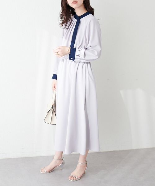 natural couture(ナチュラルクチュール)の「金釦アシメネックボータイワンピース(ワンピース・レディース・ネイビー/アイボリー/その他1/その他2/グレイッシュベージュ・FREE)」の1枚目の写真