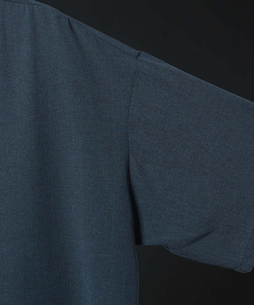 KUUUPY(クーピー)の「【接触冷感機能付き】Grainy Basic Regular Collar Short-Sleeve Shirt - 杢調ベーシックレギュラーカラー半袖シャツ(シャツ/ブラウス・メンズ・ブルー/グレー/ダークグリーン/チャコールグレー・LARGE/SMALL/MEDIUM)」の6枚目の写真