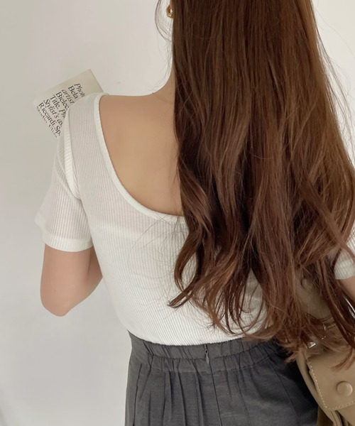 Ada.(エイダ)の「ディープUネック バックシャン リブ タイト トップス(Tシャツ/カットソー・レディース・ブルー/ベビーピンク/アイボリー/ブラック・FREE)」の19枚目の写真