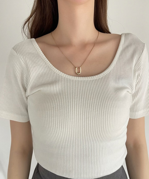 Ada.(エイダ)の「ディープUネック バックシャン リブ タイト トップス(Tシャツ/カットソー・レディース・ブルー/ベビーピンク/アイボリー/ブラック・FREE)」の12枚目の写真