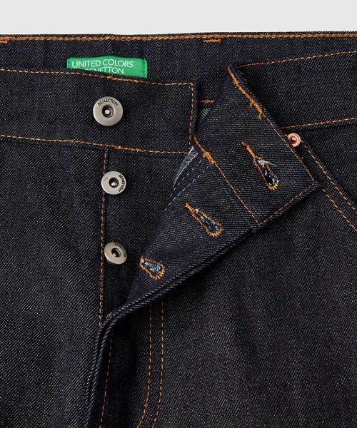 BENETTON (UNITED COLORS OF BENETTON)（ベネトンユナイテッドカラーズオブベネトン）の「サイドポケットストレートデニムパンツ（デニムパンツ・メンズ・ダークインディゴブルー・50/46/42/44）」の7枚目の写真