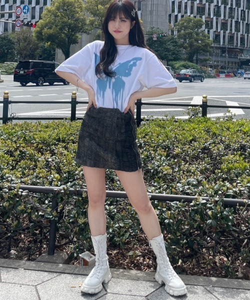 MAHAGRID（マハグリッド）の「『mahagrid/マハグリッド』 BUTTERFLY GOTH TEE/蝶 Tシャツ（Tシャツ/カットソー・レディース・ホワイト/チャコールグレー・L/M）」の14枚目の写真
