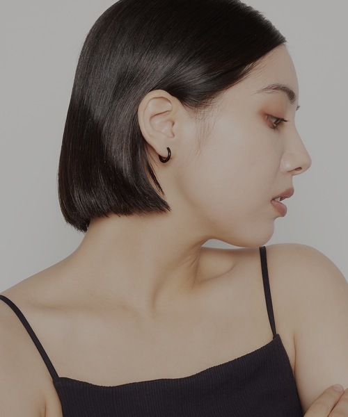 AKEL(アケル)の「【AKEL】アケル/ コンパクトフープピアス(両耳セット)/ 金属アレルギー対応(サージカルステンレス)(ピアス(両耳用)・メンズ・ゴールド/ブラック/シルバー/ピンクゴールド・8/10/12)」の20枚目の写真