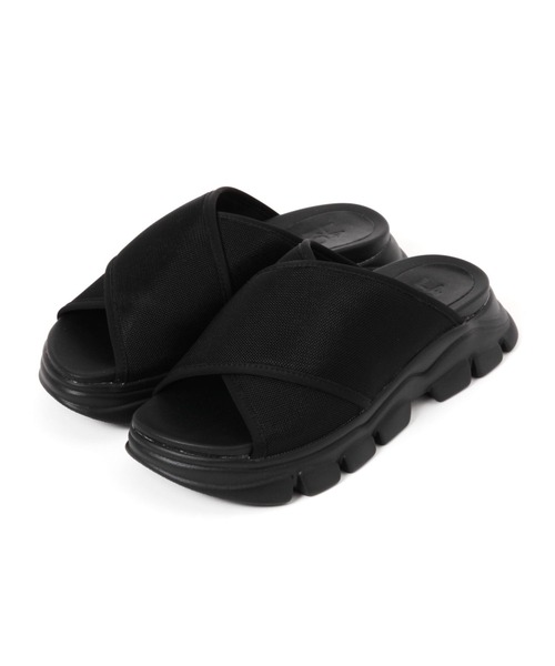 LAKOLE（ラコレ）の「クロススライドサンダル / 111852（サンダル・レディース・ベージュ/ブラック/オフホワイト・MEDIUM/LARGE）」の13枚目の写真