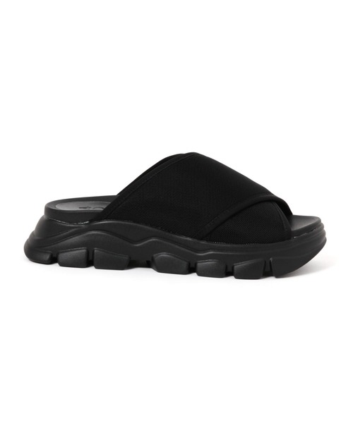 LAKOLE（ラコレ）の「クロススライドサンダル / 111852（サンダル・レディース・ベージュ/ブラック/オフホワイト・MEDIUM/LARGE）」の15枚目の写真