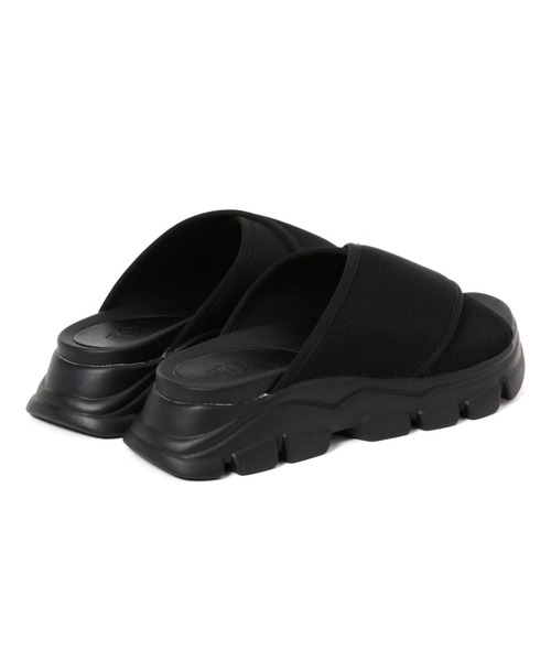 LAKOLE（ラコレ）の「クロススライドサンダル / 111852（サンダル・レディース・ベージュ/ブラック/オフホワイト・MEDIUM/LARGE）」の16枚目の写真