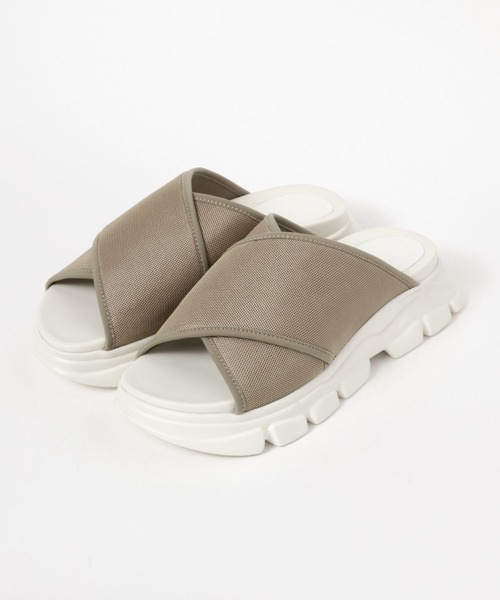 LAKOLE（ラコレ）の「クロススライドサンダル / 111852（サンダル・レディース・ベージュ/ブラック/オフホワイト・MEDIUM/LARGE）」の22枚目の写真