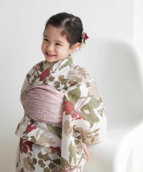 utatane(ウタタネ)の「キッズ浴衣3点セット ひよこ商店 クリームに揺れるえんじの花(浴衣・キッズ・ベージュ・100cm/110cm/120cm/130cm)」の7枚目の写真