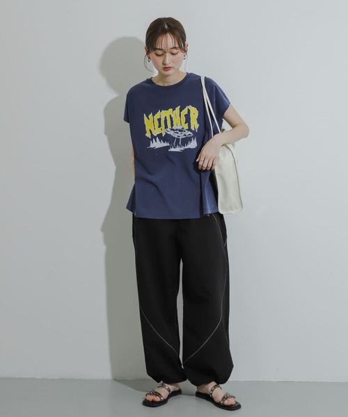 SENSE OF PLACE by URBAN RESEARCH（センスオブプレイスバイアーバンリサーチ）の「スタッズフラットサンダル（サンダル・レディース・ブラック/ベージュ/アイボリー・SMALL/MEDIUM/LARGE）」の11枚目の写真