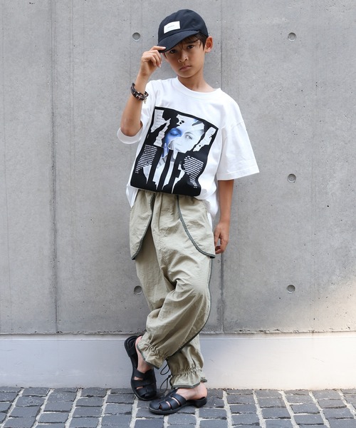 UNIT CHEST（ユニットチェスト）の「【UNIT CHEST】unique unisex T-shirt　FACE to FACE Tシャツ（Tシャツ/カットソー・メンズ・ホワイト/ブラック・L/M/S）」の11枚目の写真
