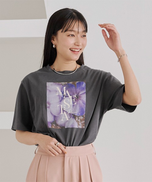 titivate(ティティベイト)の「フォトプリントTシャツ(Tシャツ/カットソー・レディース・オフホワイト/チャコール・FREE)」の1枚目の写真