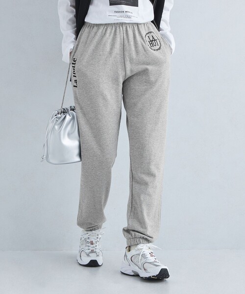 green label relaxing(グリーンレーベルリラクシング)の「【別注】<La Hutte>スウェット パンツ(スウェットパンツ・レディース・グレー/ネイビー・FREE)」の6枚目の写真