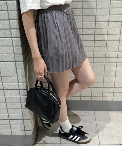 Teem Store(チームストア)の「リボン付き プリーツ ミニスカート(スカート・レディース・グレー/ベージュ/ブラック/アイボリー・F)」の13枚目の写真