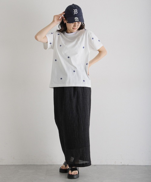 RAGEBLUE（レイジブルー）の「ミニフラワー刺繍Tシャツ（Tシャツ/カットソー・レディース・ホワイト/ブラック・FREE）」の22枚目の写真