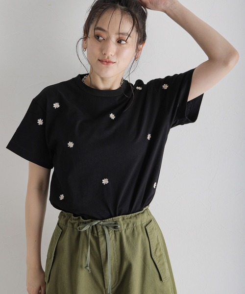 RAGEBLUE（レイジブルー）の「ミニフラワー刺繍Tシャツ（Tシャツ/カットソー・レディース・ホワイト/ブラック・FREE）」の10枚目の写真