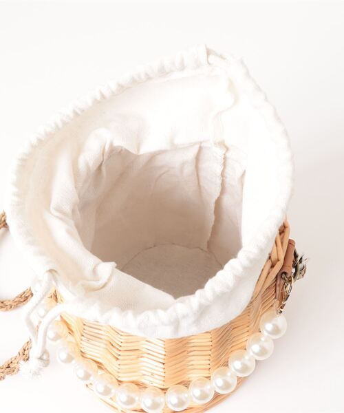 JUMELLE（ジュメロ）の「pearl basket bag（かごバッグ・レディース・ベージュ・FREE）」の16枚目の写真