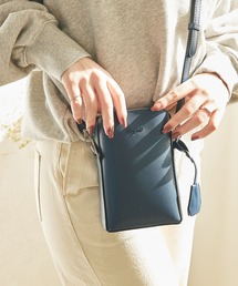 【Ungrid/アングリッド】カラーロゴ金具　キーハウス付きスマホ＆パスポート入れ　縦長ミニポシェット