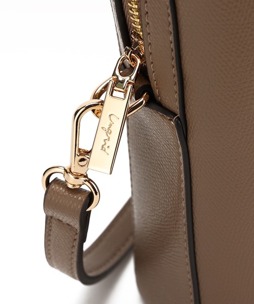 Ungrid（アングリッド）の「【Ungrid/アングリッド】カラーロゴ金具　キーハウス付きスマホ＆パスポート入れ　縦長ミニポシェット（ショルダーバッグ・レディース・ワイン/ブルーグレー/グレイッシュベージュ/アイボリー/ブラック/ネイビー/グレー・FREE）」の16枚目の写真