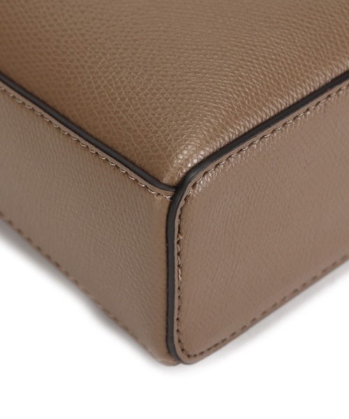 Ungrid（アングリッド）の「【Ungrid/アングリッド】カラーロゴ金具　キーハウス付きスマホ＆パスポート入れ　縦長ミニポシェット（ショルダーバッグ・レディース・ワイン/ブルーグレー/グレイッシュベージュ/アイボリー/ブラック/ネイビー/グレー・FREE）」の20枚目の写真