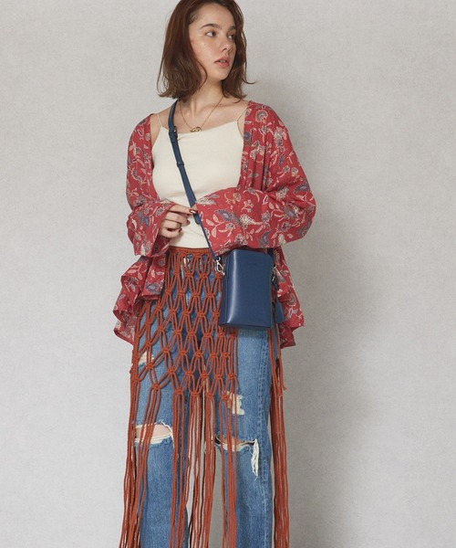 Ungrid（アングリッド）の「【Ungrid/アングリッド】カラーロゴ金具　キーハウス付きスマホ＆パスポート入れ　縦長ミニポシェット（ショルダーバッグ・レディース・ワイン/ブルーグレー/グレイッシュベージュ/アイボリー/ブラック/ネイビー/グレー・FREE）」の21枚目の写真