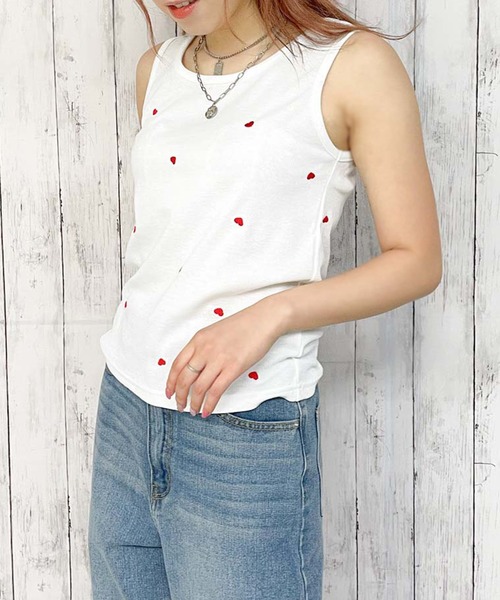 GORGE(ゴージ)の「ハート刺しゅうリブタンクトップ(タンクトップ・レディース・オフホワイト/ブラック/レッド・F)」の8枚目の写真