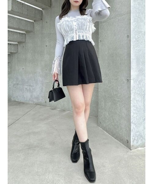 dazzlin(ダズリン)の「【セットアップ対応】タックフレアボンディングミニスカート(スカート・レディース・ブラウン/グレー/ブラック・SMALL/MEDIUM)」の1枚目の写真