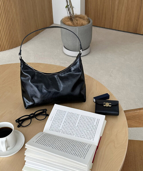 DISCOAT（ディスコート）の「パデッドホーボーバッグ（トートバッグ・レディース・ブラック/ブラウン/イエロー・FREE）」の13枚目の写真