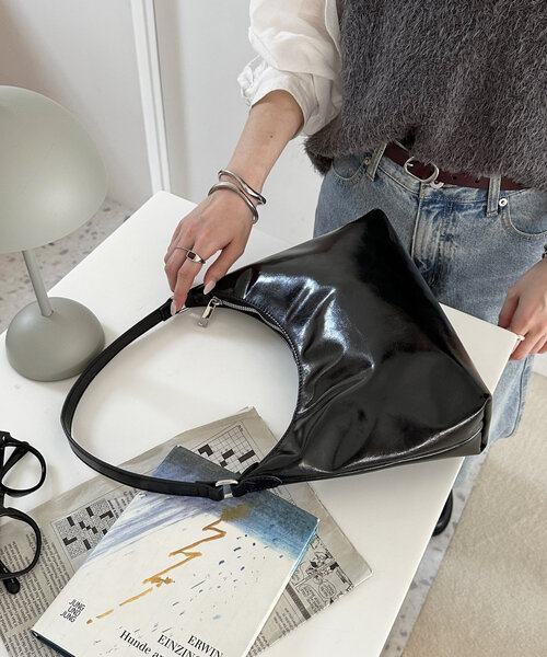 DISCOAT（ディスコート）の「パデッドホーボーバッグ（トートバッグ・レディース・ブラック/ブラウン/イエロー・FREE）」の20枚目の写真