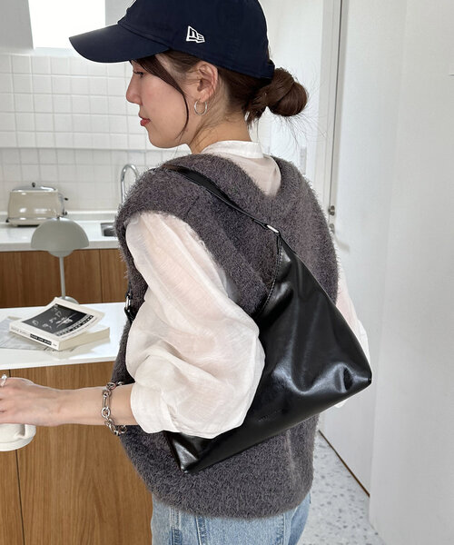 DISCOAT（ディスコート）の「パデッドホーボーバッグ（トートバッグ・レディース・ブラック/ブラウン/イエロー・FREE）」の21枚目の写真