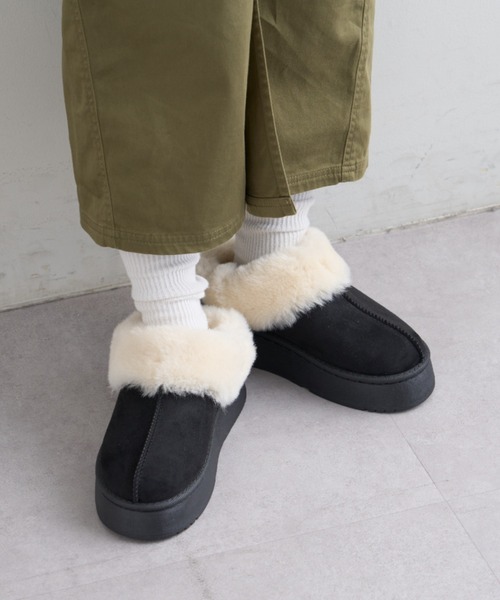 CIAOPANIC TYPY（チャオパニックティピー）の「ムートンサンダル（サンダル・レディース・ブラック/ライトブラウン・LARGE/MEDIUM/SMALL）」の3枚目の写真