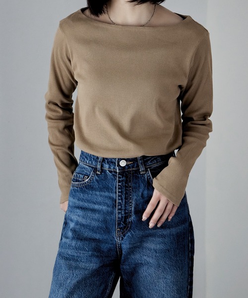 etoll.（エトル）の「ボートネックコットンロングスリーブリブT（Tシャツ/カットソー・レディース・ベージュ/ブラック/オフホワイト/杢グレー・L/LL/M/3L/4L）」の5枚目の写真