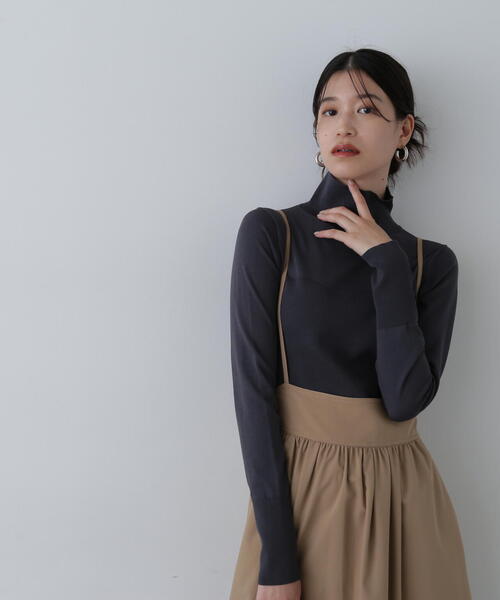 N.（N. Natural Beauty Basic）（エヌエヌナチュラルビューティーベーシック）の「◆ビスチェ切替タートルネックニット（ニット/セーター・レディース・ライトグリーン/オフホワイト/チャコールグレー/ブルー・MEDIUM）」の6枚目の写真