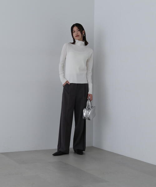 N.（N. Natural Beauty Basic）（エヌエヌナチュラルビューティーベーシック）の「◆ビスチェ切替タートルネックニット（ニット/セーター・レディース・ライトグリーン/オフホワイト/チャコールグレー/ブルー・MEDIUM）」の15枚目の写真