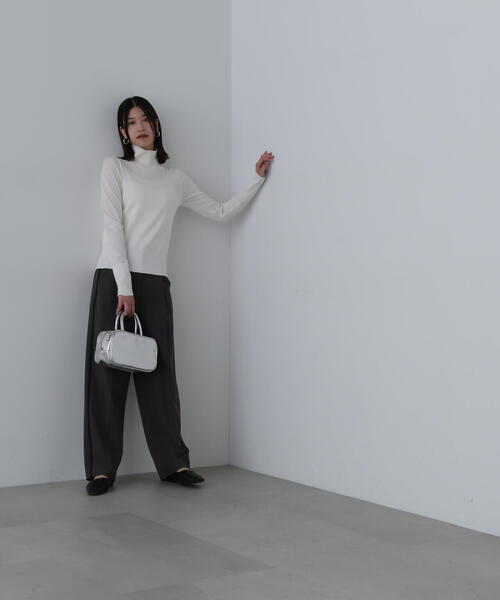 N.（N. Natural Beauty Basic）（エヌエヌナチュラルビューティーベーシック）の「◆ビスチェ切替タートルネックニット（ニット/セーター・レディース・ライトグリーン/オフホワイト/チャコールグレー/ブルー・MEDIUM）」の16枚目の写真