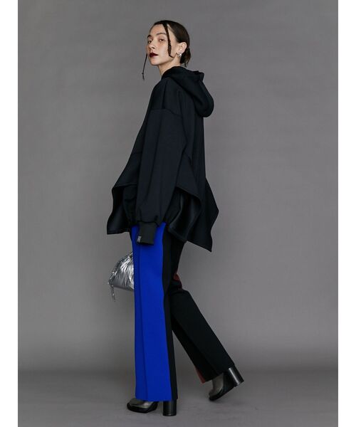 UN3D.（アンスリード）の「SIDE PARTS DETAIL HOODIE / サイドパーツ