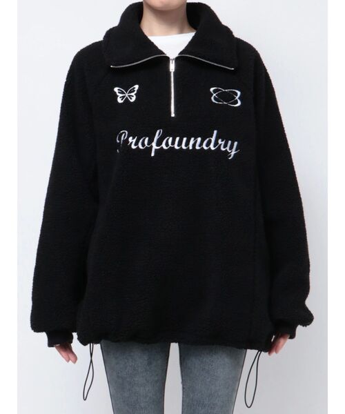 EMODA（エモダ）の「ユニフォームボアジッププルオーバー（Tシャツ/カットソー・レディース・グレー/ブラック/アイボリー・FREE）」の2枚目の写真