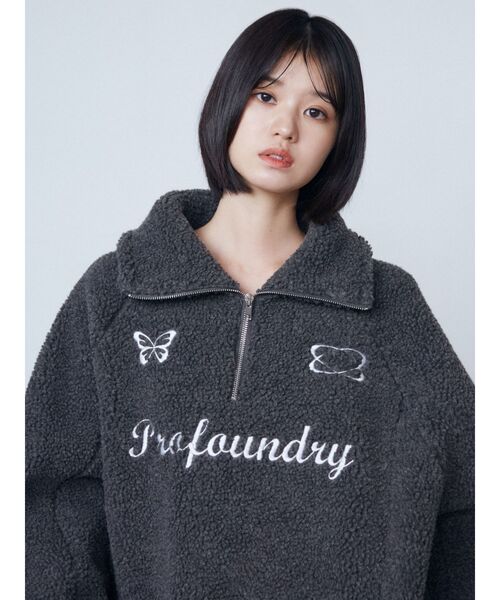 EMODA（エモダ）の「ユニフォームボアジッププルオーバー（Tシャツ/カットソー・レディース・グレー/ブラック/アイボリー・FREE）」の11枚目の写真