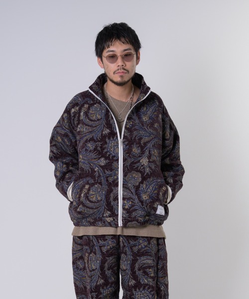 EFFECTEN（エフェクテン）の「【EFFECTEN】Gobelin High Neck Jacket（ブルゾン・メンズ・ワイン/ブラック・FREE）」の2枚目の写真