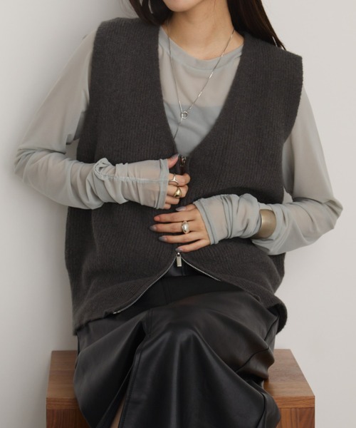 Aunt Marie's(アントマリーズ)の「ZIPニットベスト(ベスト・レディース・ベージュ/グレー・FREE)」の12枚目の写真