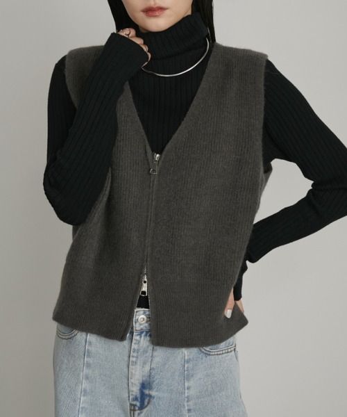 Aunt Marie's(アントマリーズ)の「ZIPニットベスト(ベスト・レディース・ベージュ/グレー・FREE)」の20枚目の写真