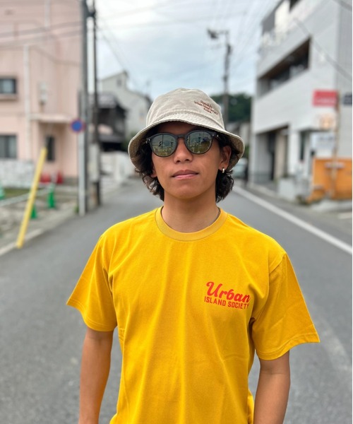 URBAN ISLAND SOCIETY(アーバンアイランドソサエティ)の「【URBAN ISLAND SOCIETY/アーバンアイランドソサエティ】BACK PRINT HONOLULU TEE/半袖バックプリントTシャツ(Tシャツ/カットソー・メンズ・ホワイト/ブラック/イエロー/グリーン・X-LARGE/SMALL/MEDIUM/LARGE)」の4枚目の写真