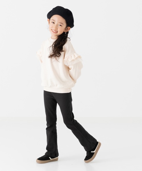 chil2（チルツー）の「肩チュールフリル 裏毛トレーナー（スウェット・キッズ・ブラック/スモークピンク/クリーム/ミント・120cm/100cm/110cm/90cm/150cm/140cm/130cm）」の6枚目の写真
